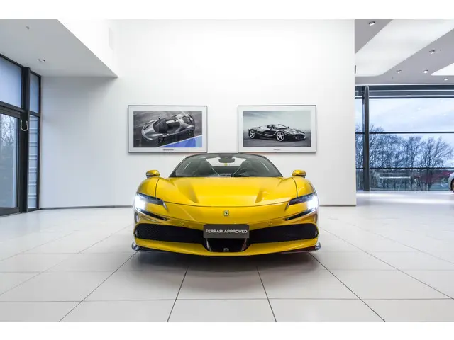 Ferrari SF90 Spider
