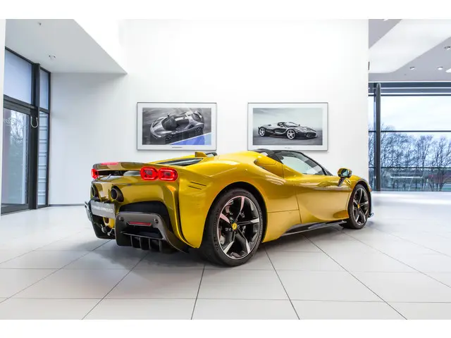 Ferrari SF90 Spider ~Ferrari Munsterhuis~