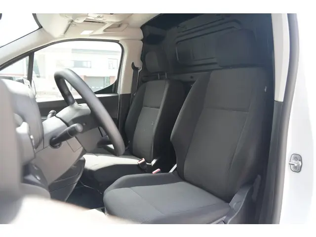 Toyota pro-ace