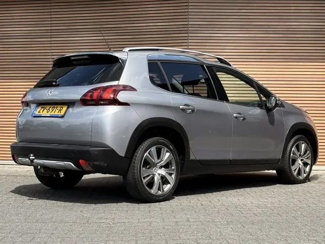 Peugeot 2008 1.2 PureTech GT-Line Clima / Camera / Carplay / Trekhaak