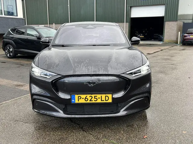 Ford Mustang Mach-E AWD 75 kWh SOH 95% |14.000KM!! | ORIG. NL NAP| EERSTE EIGENAAR| ELEKTRISCHE ACHT...