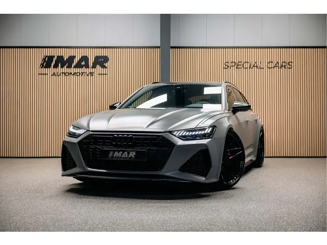 Audi RS6 Avant RS 6 TFSI quattro | Beton grijs matte | 23 inch Vossen HF7 | Keramisch | Pano |