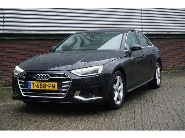 Audi A4 Limousine 35 TFSI 150PK Virtual Cockpit/Sportstoelen/ Origineel Nederlands/1e Eigenaar.