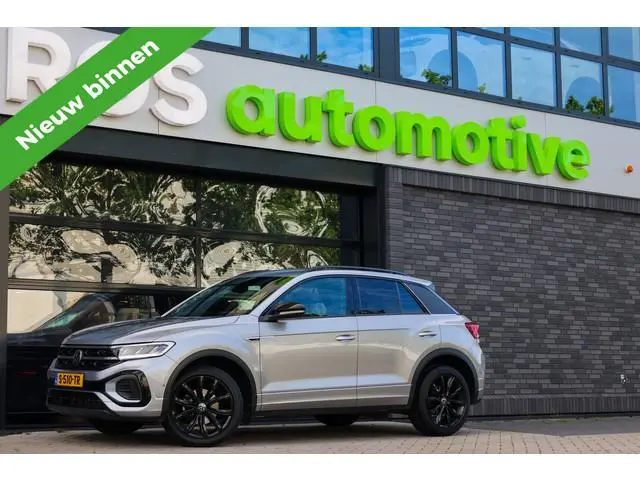 Volkswagen T-Roc 1.5 TSI R-Line Business | CAMERA | STOEL & STUURVERW | PDC V&A | 18'' | CARPLAY |