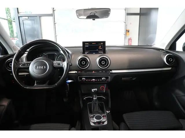 Audi A3 Sportback 1.4 TFSI Ambiente Pro Line plus Clima Navigatie Panoramadak Goed Onderhouden! Inru...
