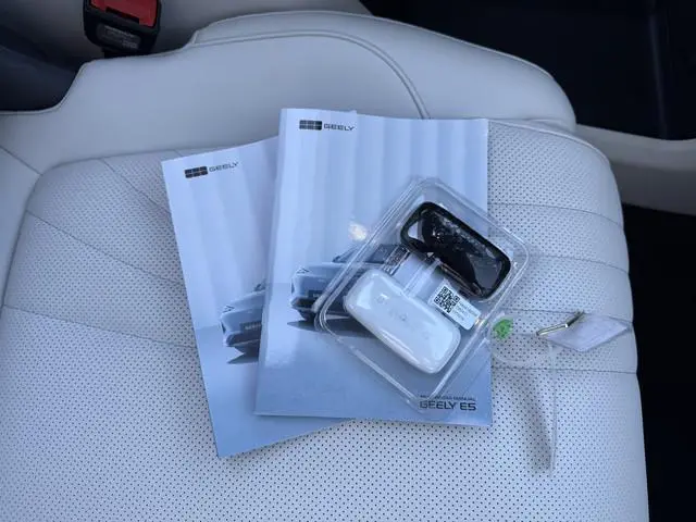 Geely E5