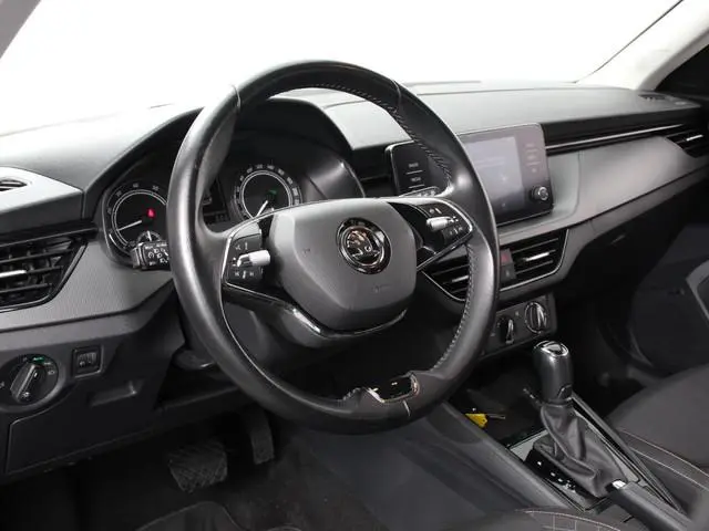 Skoda Kamiq 1.0 TSI Sport Business Climate control Cruise control Achteruitrijcamera Parkeersensoren...
