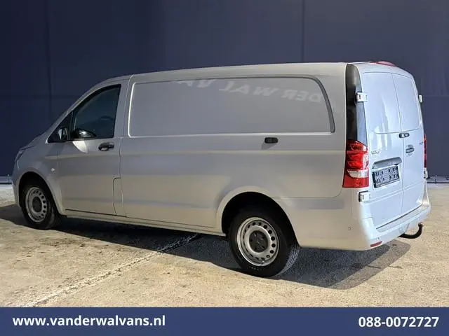 Mercedes-Benz Vito 114 CDI 136pk L2H1 Euro6 Airco | Camera | LED | Trekhaak | Cruisecontrol | Stoelv...