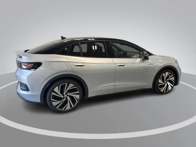 Volkswagen ID.5 GTX 77 kWh 299pk · Panoramadak · 360 Camera · Keyless · Dodehoeksensor · Matrix LED...