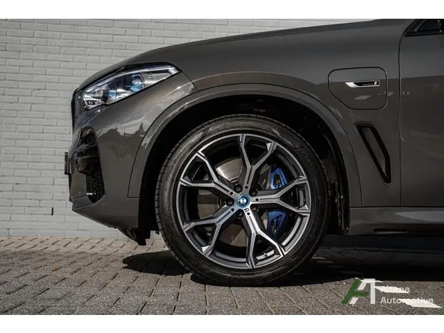 BMW X5 xDrive45e High Executive M-sport, trekhaak, panoramadak, stoelverwarming, comfort stoelen