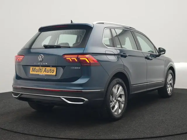 Volkswagen Tiguan 1.4 TSI eHybrid Elegance PHEV 245pk Dealer O.H. | Trekhaak Af Fabriek | Adaptive C...