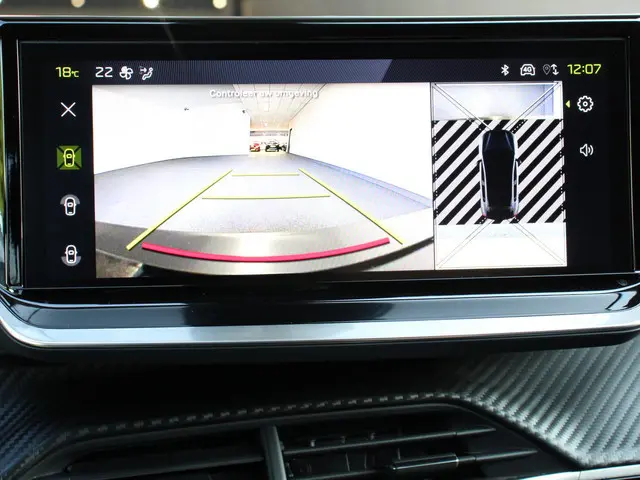 Peugeot 208 1.2 Hybrid 100PK Automaat Allure | Navigatie | Apple Carplay/Android Auto | Airco | Came...