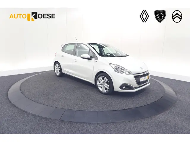 Peugeot 208 PureTech 82 Signature | Parkeersensoren | Apple CarPlay | Navigatie | Airco