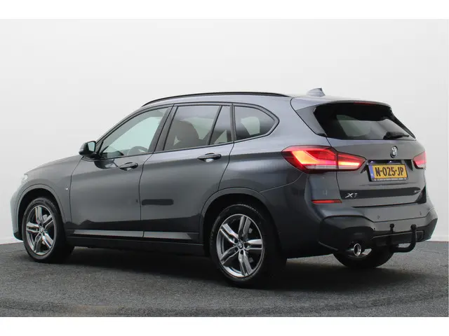 BMW X1 sDrive18i High Executive