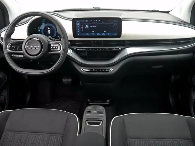 Fiat 500 Urban 42 kWh | 118PK | Rij iconisch voor slechts 379 per maand