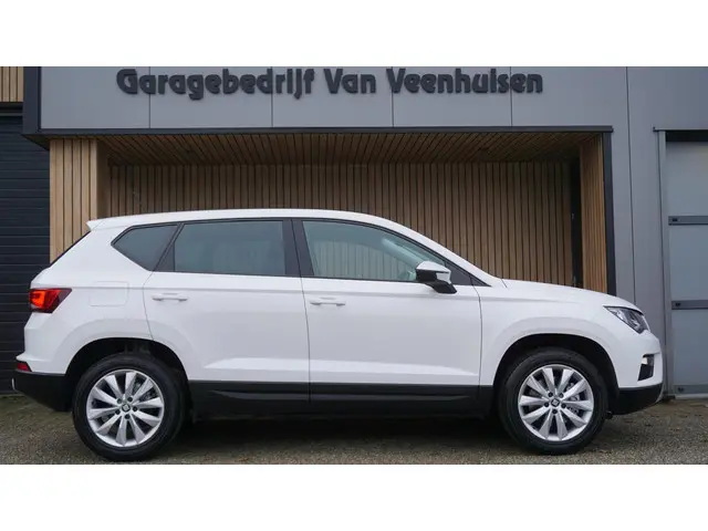 SEAT Ateca 1.0 EcoTSI 115pk Style Navi Stoelverwarming Clima Cruise Control PDC App-Connect 94657km!