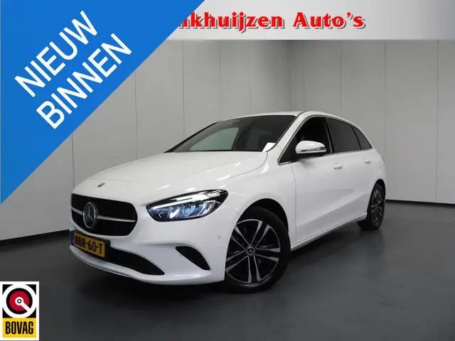 Mercedes-Benz B-Klasse B250e Business Line TREKH./NAVI/CAMERA/LED/17"LMV!