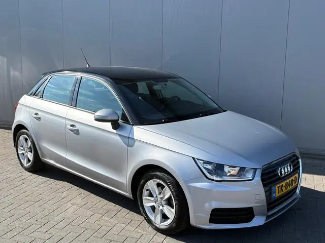 Audi A1 Sportback 95PK TFSI Pro Line Bi-Tone/Navigatie/Bluetooth/Cruise-control