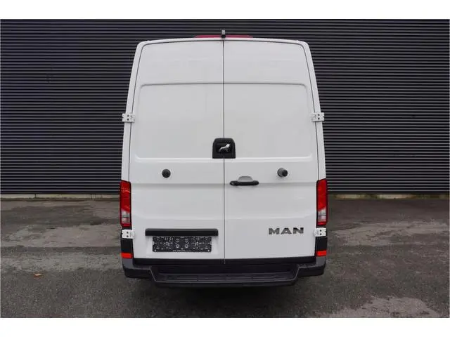 MAN TGE