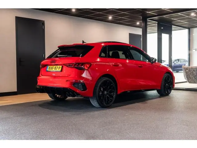 Audi A3 Sportback 40 TFSI 3X S-LINE | PANO | B&O | ALC | SPORTUITLAAT