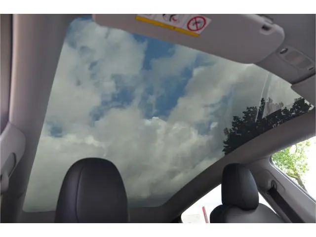 Tesla Model Y RWD 58 kWh 20" Alu, AutoPilot3.0 Ryzen
