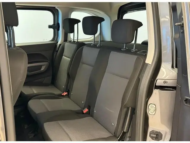 Toyota pro-ace