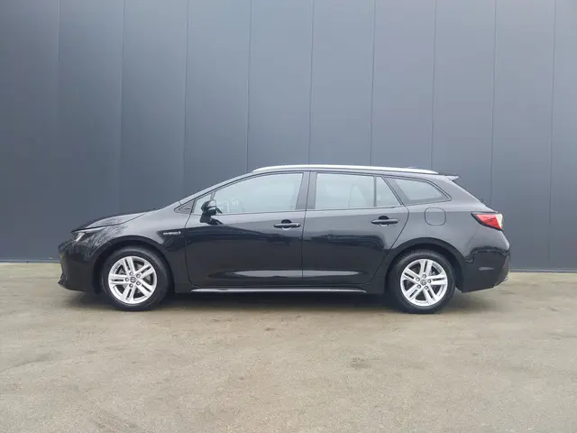 Toyota Corolla Touring Sports