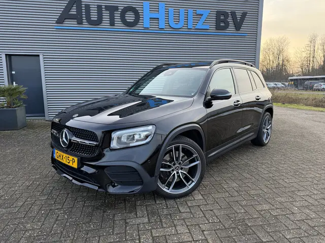 Mercedes-Benz GLB 220d 191PK 4MATIC AMG Line LED Panoramadak Trekhaak Burmester Soud Systeem 20 Inch...
