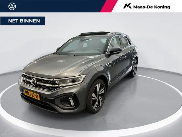 Volkswagen T-Roc 1.5 TSI 150pk DSG R-Line Business · Camera · Panoramadak · Trekhaak afneembaar · Ap...