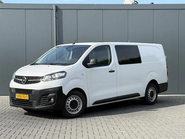 Opel Vivaro 2.0 CDTI 145 PK / L3H1 / 6-PERS DUBBELE CABINE / WORDT VERWACHT / TREKHAAK / CRUISE / 1e...