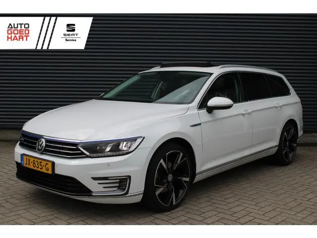 Volkswagen Passat Variant 1.4 TSI GTE Highline Panoradak Leer/Alcantara Adaptive-Cruise Car-Play