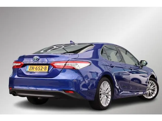 Toyota Camry 2.5 Hybrid Premium, JBL, Climate control, LM velgen, Navi, stoelverwarming.