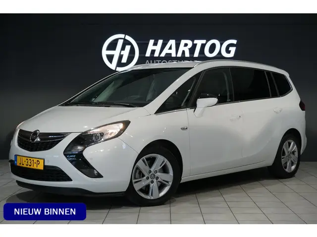 Opel Zafira Tourer 1.6 Blitz 200PK + CAMERA / TREKHAAK / NAVIGATIE