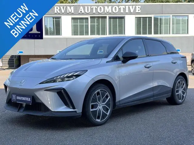 MG MG4 Electric Luxury 64 kWh LONG RANGE | SOH 95% | 15.000KM | 360° CAMERA | STOEL & STUURVERWARMIN...