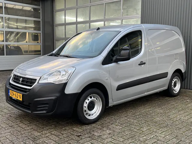 Peugeot Partner 120 1.6 HDi 75 Marge Airco Btw / Bpm vij Cruise controle Parkeerhulp achter Navigati...