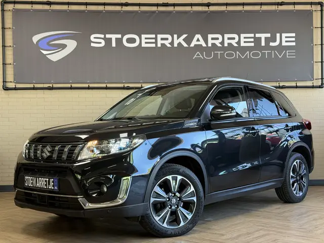 Suzuki Vitara 1.4 Boosterjet AllGrip Comfort | Trekhaak | Pano | 17" | Carplay | Camera | ACC | Dode...