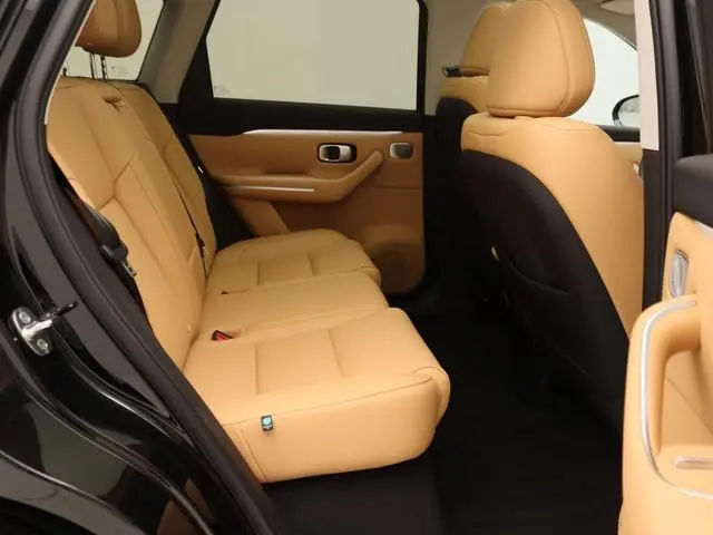 Leapmotor C10