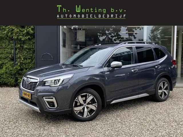 Subaru Forester 2.0i e-BOXER First Edition | Adaptieve Cruise Control | Stuurwielverwarming | Naviga...