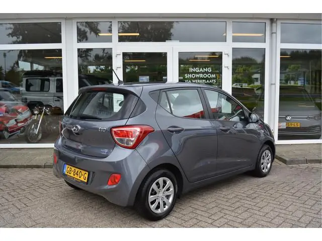 Hyundai i10 1.0i 66PK i-Motion Comfort Plus | Cruise | Clima | Orig. NL | NAP |