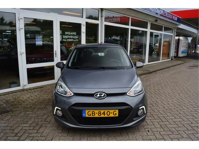 Hyundai i10 1.0i 66PK i-Motion Comfort Plus | Cruise | Clima | Orig. NL | NAP |