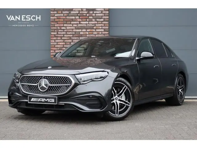 Mercedes-Benz E-klasse 220 d AMG Line | Hyperscreen | Distronic | Memory | Surround Camera | Keyless...