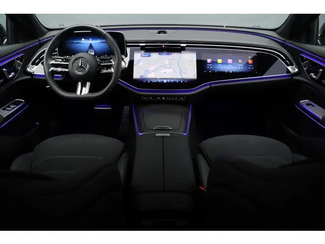 Mercedes-Benz E-klasse 220 d AMG Line | Hyperscreen | Distronic | Memory | Surround Camera | Keyless...