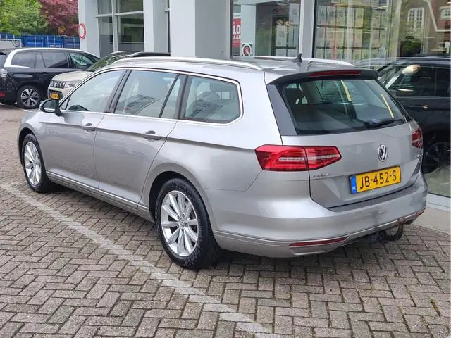 Volkswagen Passat Variant 1.4 TSI ACT HIGHLINE DSG Keyless | Stoelverwarming | Adaptive Cruise Contr...