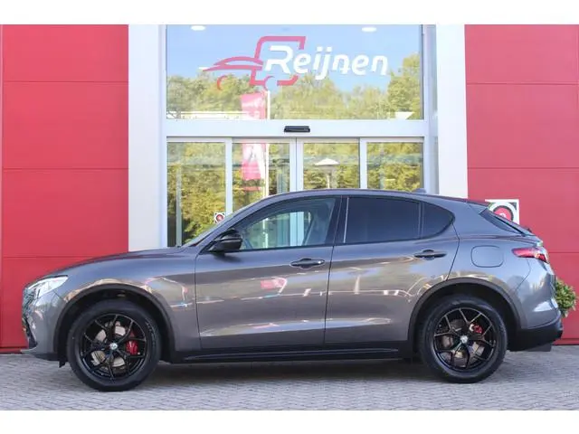 Alfa Romeo Stelvio 2.0 T 280PK Q4 AWD B-Tech | DRIVER ASSISTENCE PACK2: | ACHTERUITRIJCAMERA | PARKE...