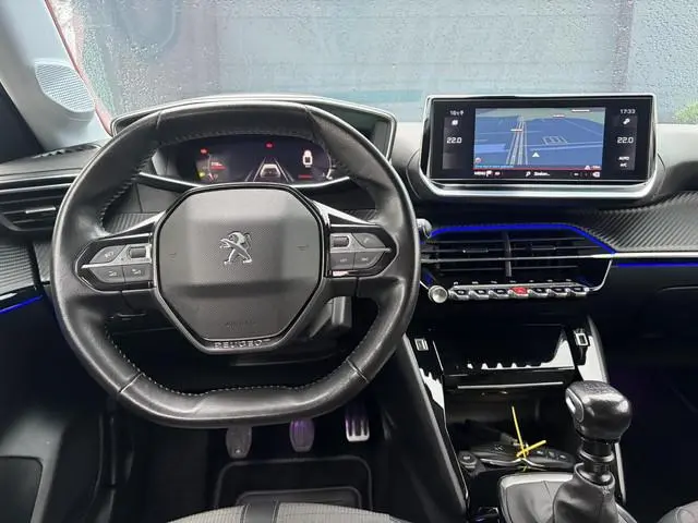 Peugeot 208 1.2 PureTech Allure ✓101pk✓D-riem vv 10-2025✓Dealer Onderhouden✓Carplay✓Draadloze telefo...