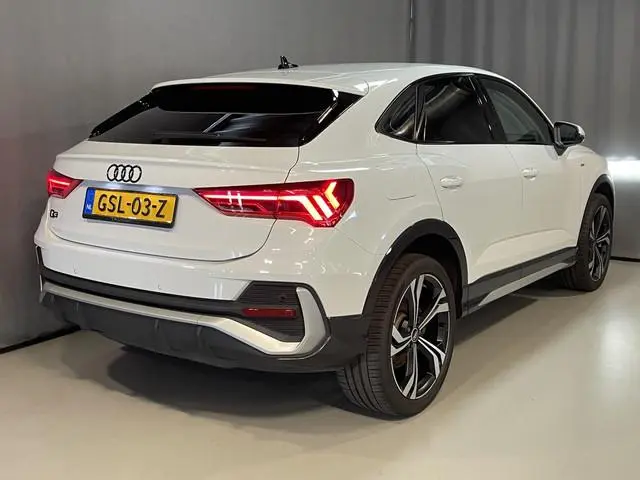 Audi Q3 Sportback 45 TFSI e S Edition 20"/Adaptieve cruise/Dodehoek/LED/Elektrische klep/Keyless/Sto...