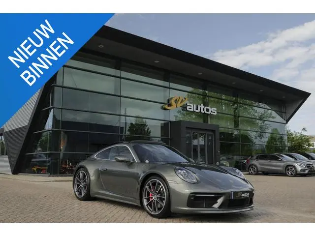 Porsche 911 3.0 Carrera S 450pk Panoramadak NLauto Sport design Aventurin groen Noselift 18-weg spor...