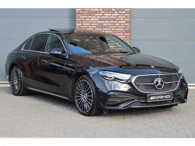 Mercedes-Benz E-klasse 450 d 4MATIC AMG Line | Hyperscreen | Luchtvering | Achterasbesturing | Stand...