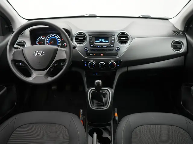 Hyundai i10 1.0i i-Motion | All-seasonbanden | Airco