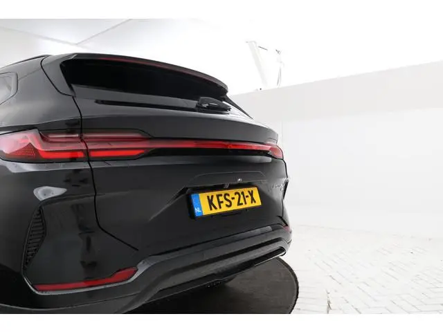 BYD SEAL U